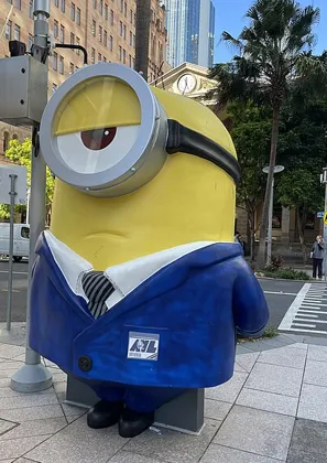 小黄人雕塑（布里斯班街头的等身模型）